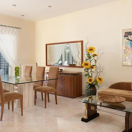 Villa Montefile *