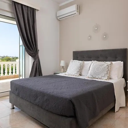 Villa Montefile